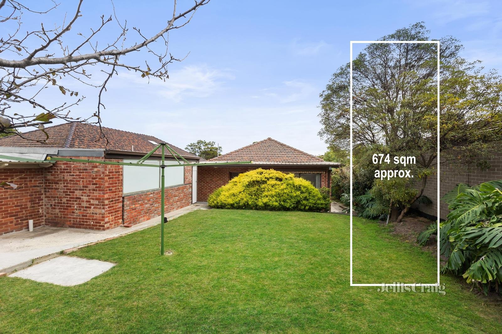 14 Stradbroke Avenue, Brighton East image 13