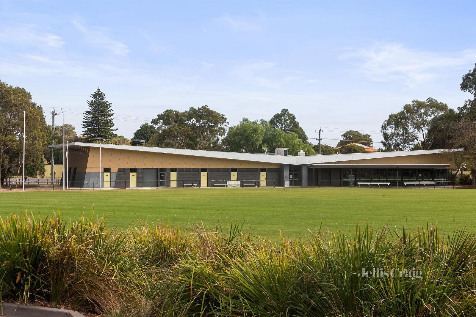 14 Stradbroke Avenue, Brighton East image 14