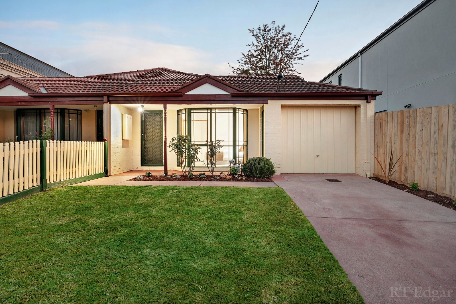 Property Gallery - Main Image