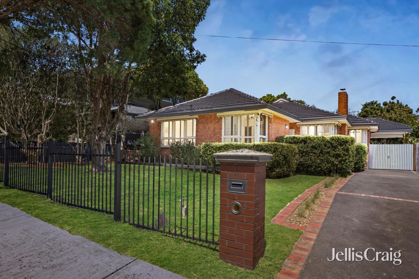 14 Susanne Avenue, Nunawading image 2