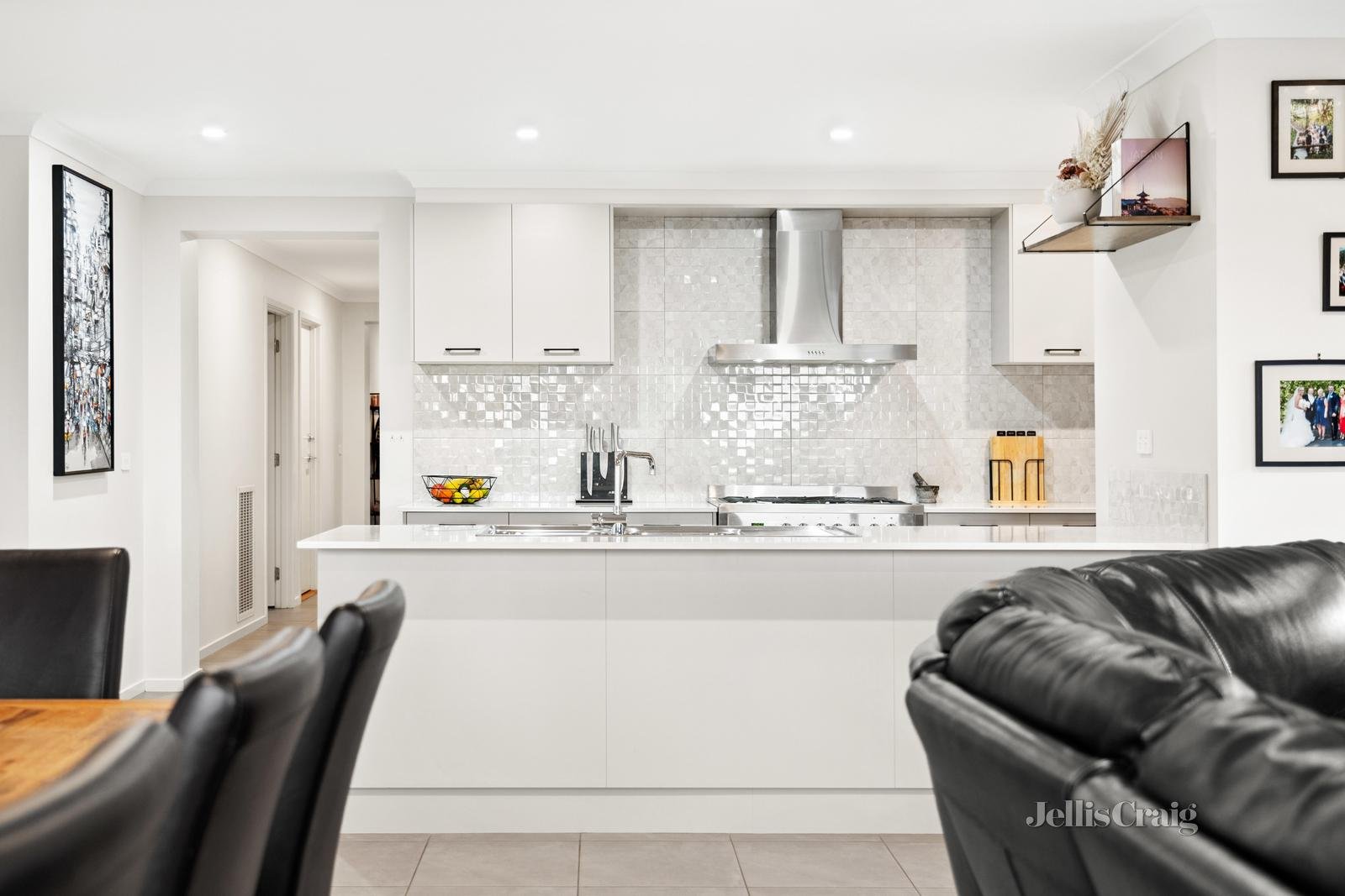 14 Swan Boulevard, Winter Valley image 15
