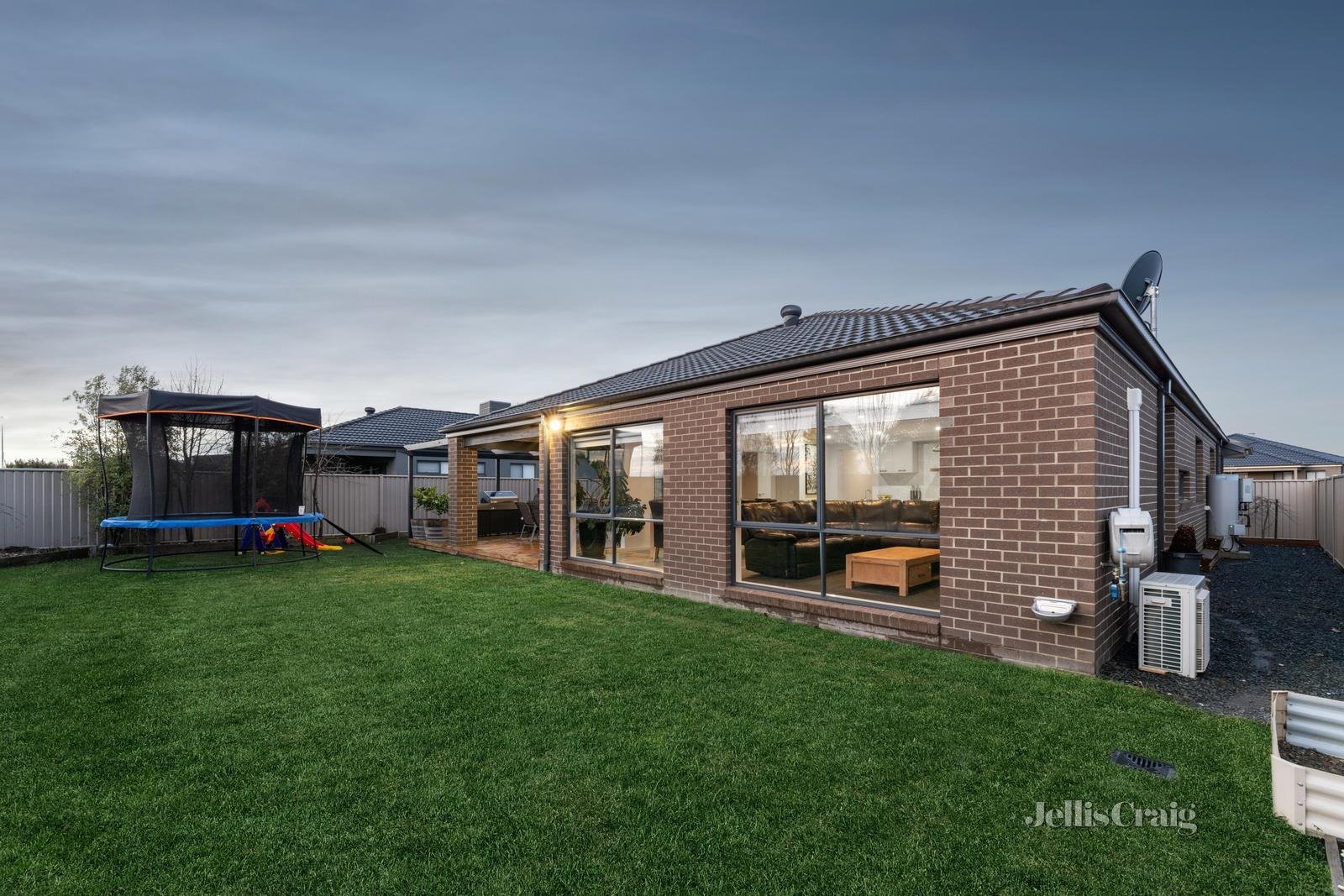 14 Swan Boulevard, Winter Valley image 20
