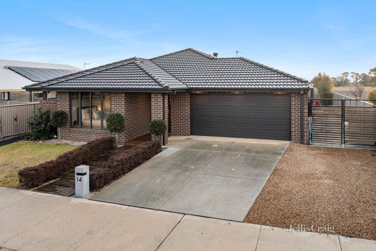 14 Swan Boulevard, Winter Valley image 25