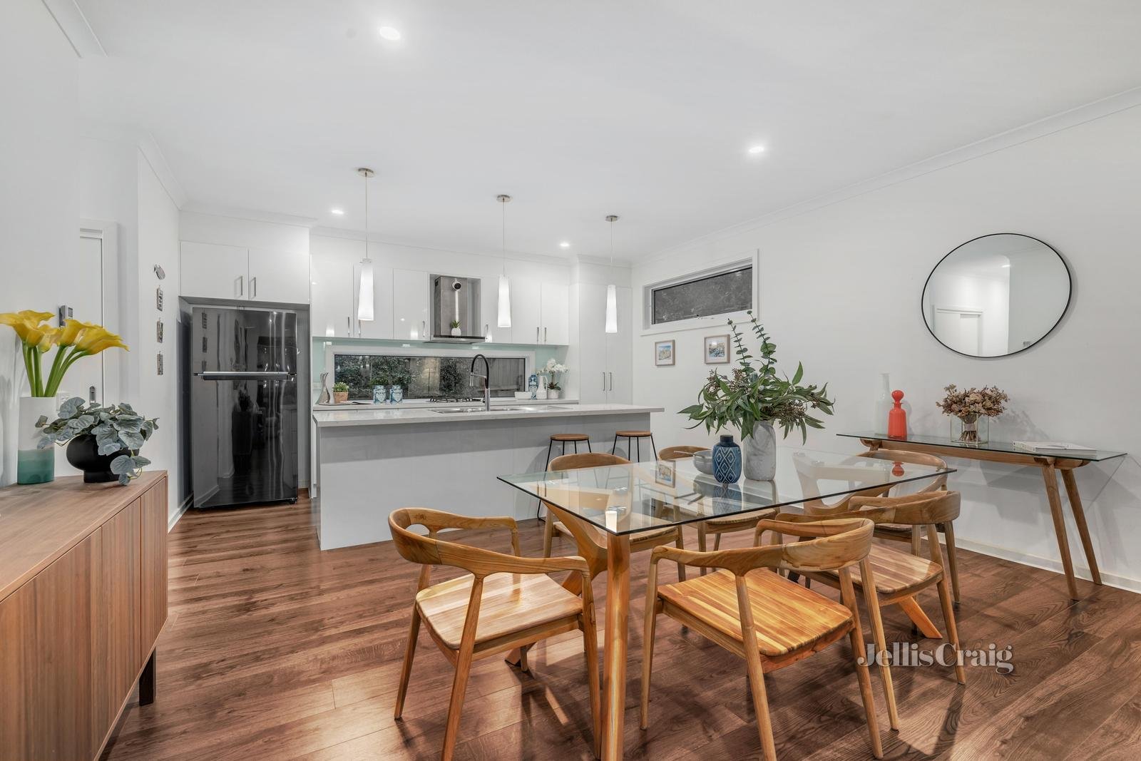 1/4 Tandara Court, Chadstone image 4