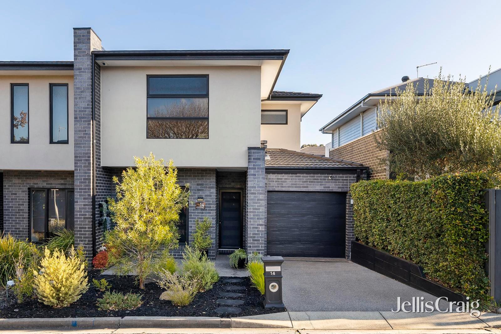 14 Tarook Way, Mornington image 1