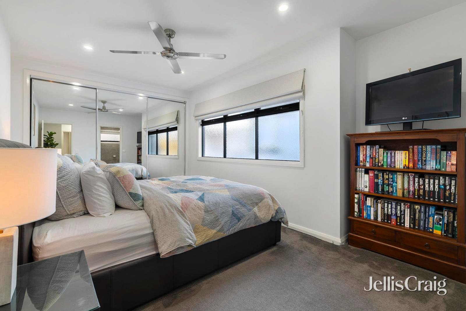 14 Tarook Way, Mornington image 10