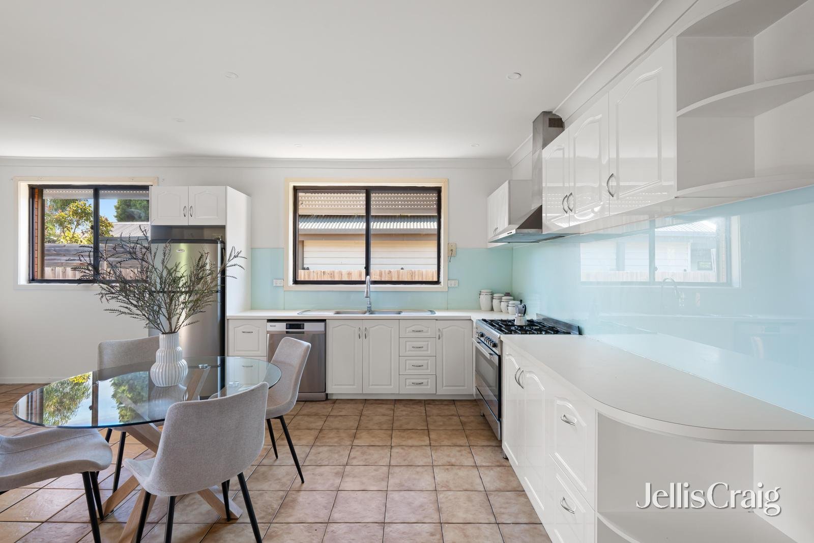 14 Third Avenue, Brunswick image 4