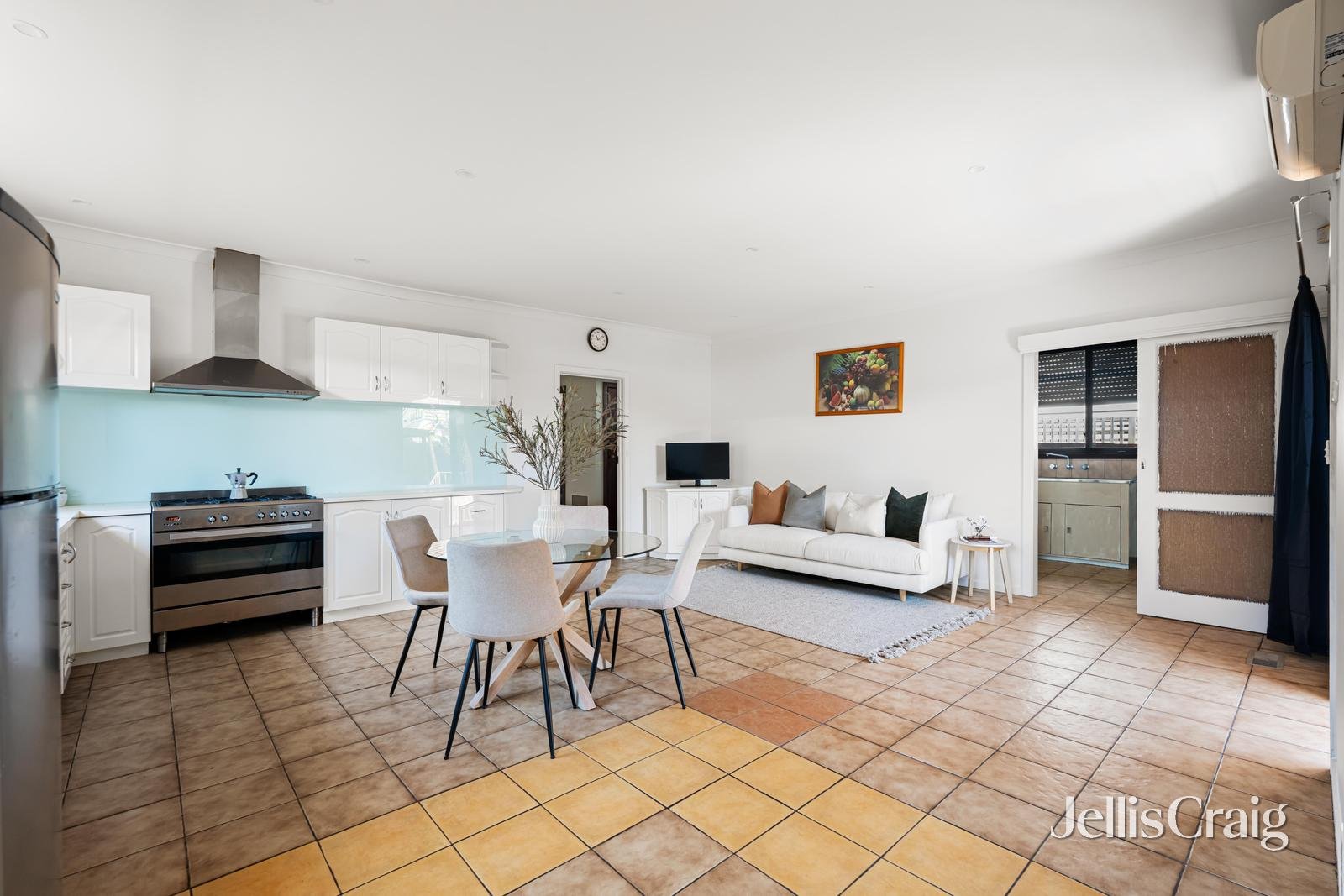 14 Third Avenue, Brunswick image 15