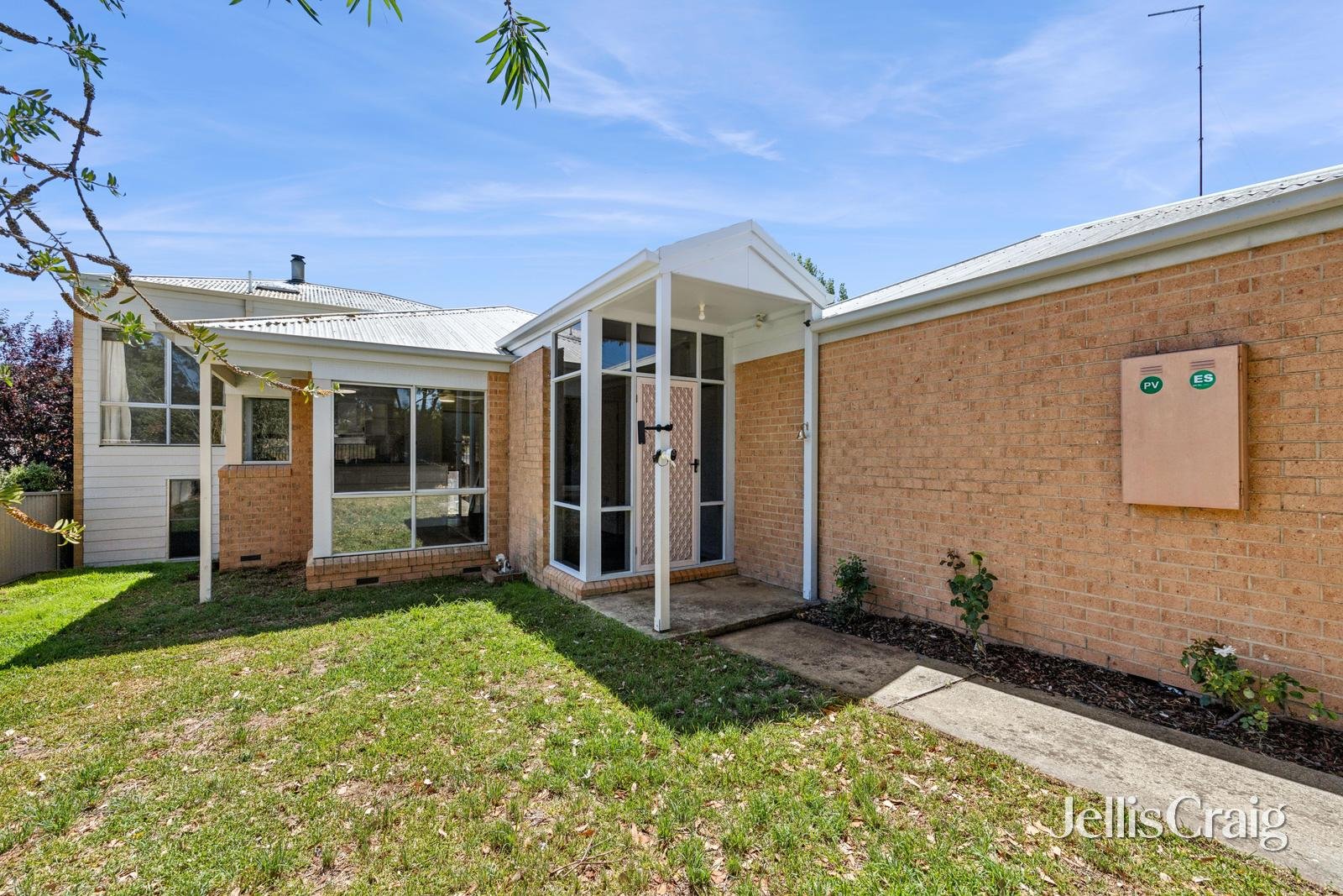 14 Tinworth Avenue, Canadian image 1