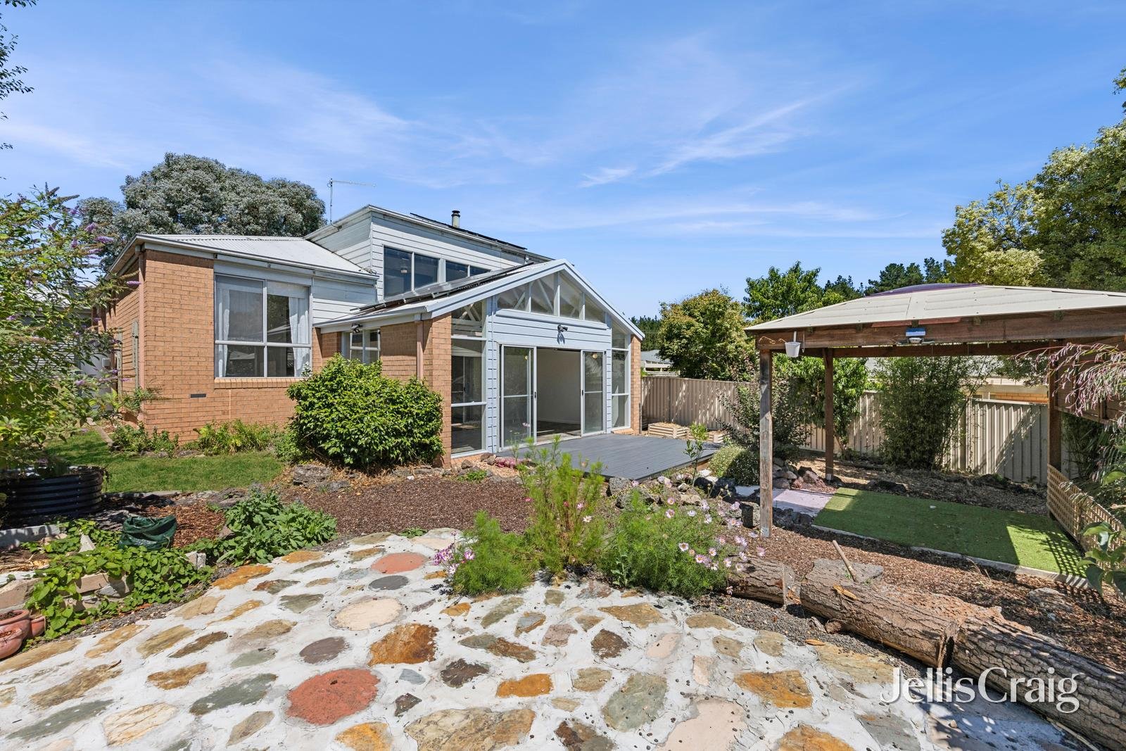 14 Tinworth Avenue, Canadian image 6