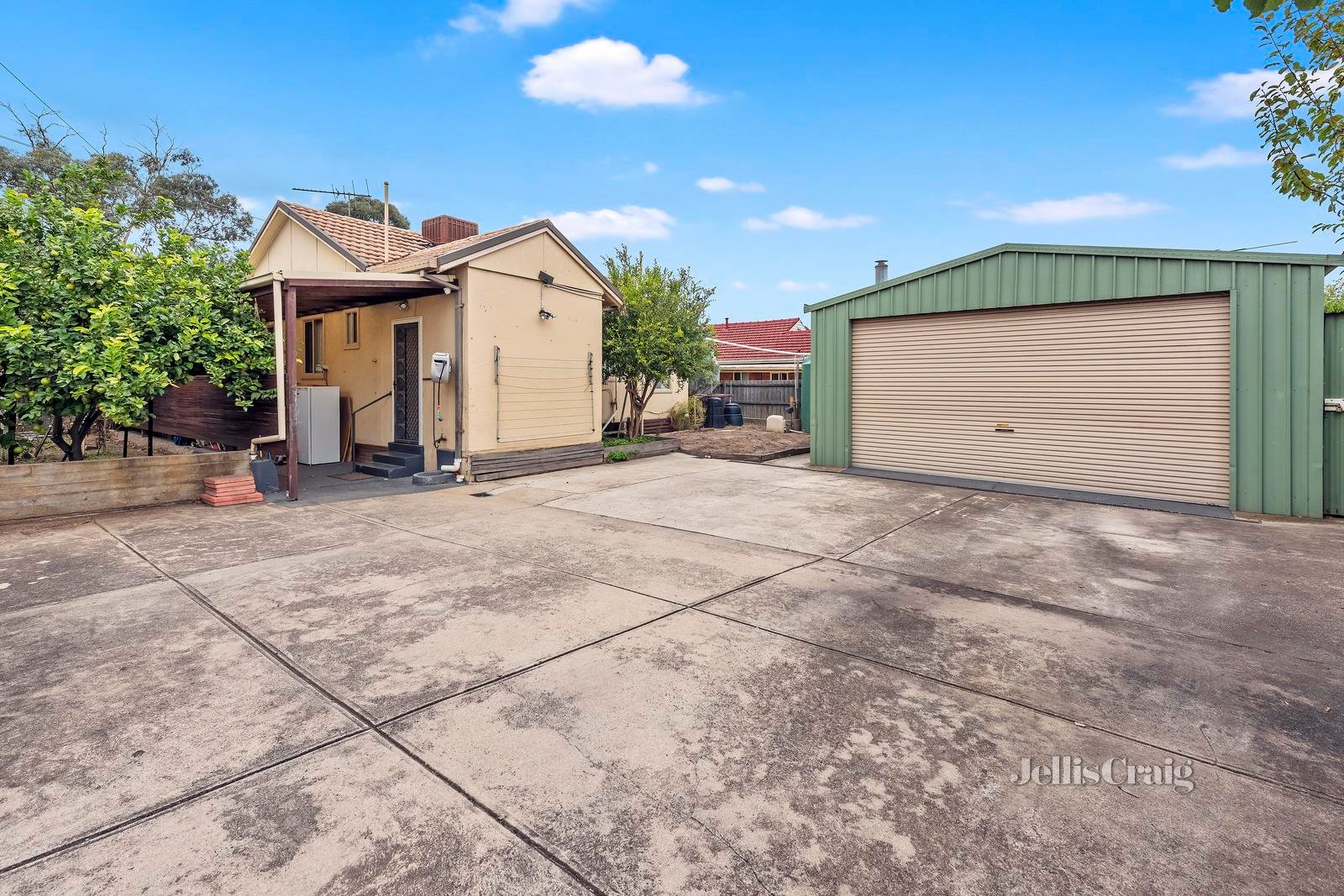 14 Tobruk Avenue, Heidelberg West image 8