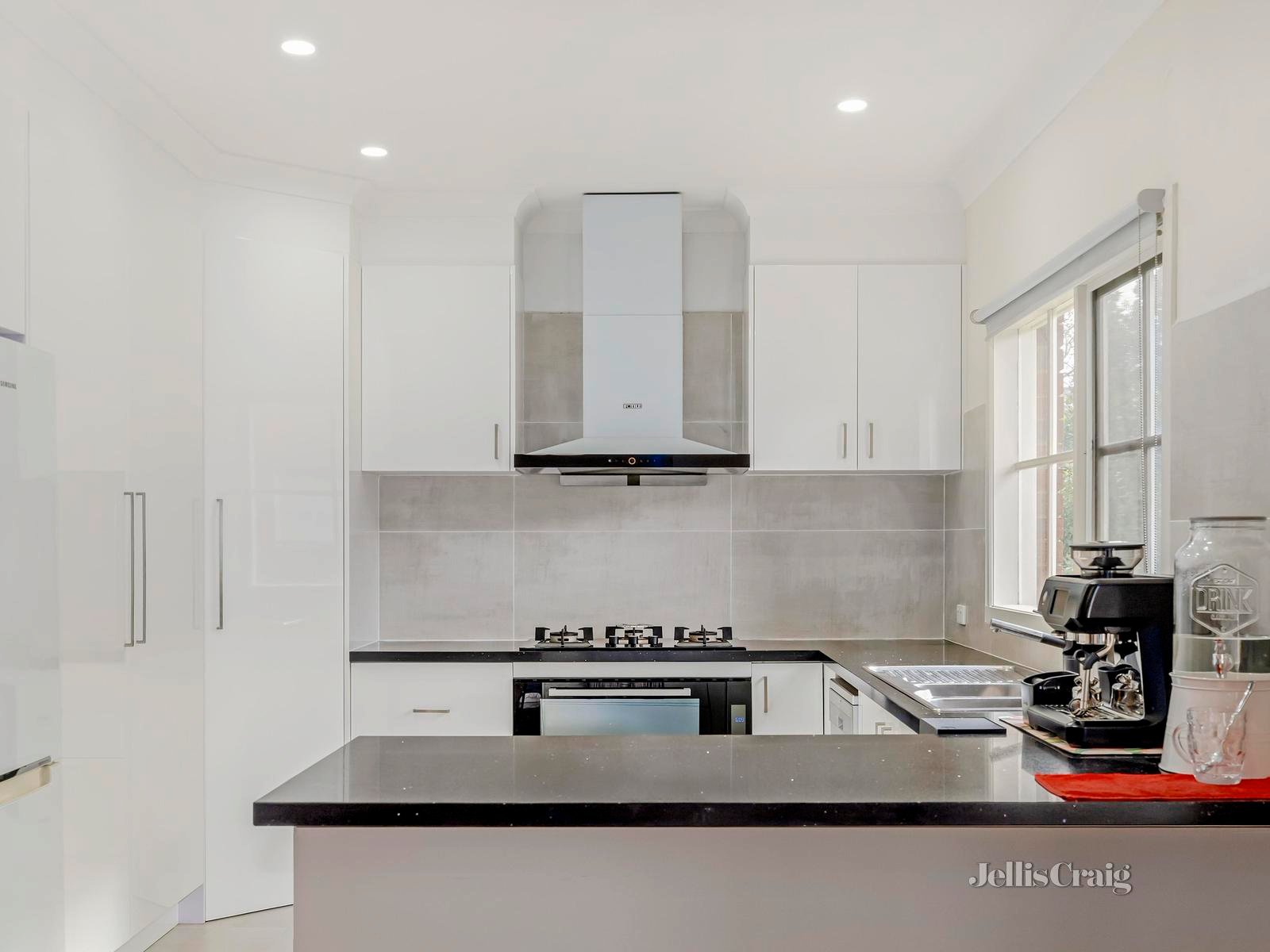 1/4 Tobruk Street, Bulleen image 4