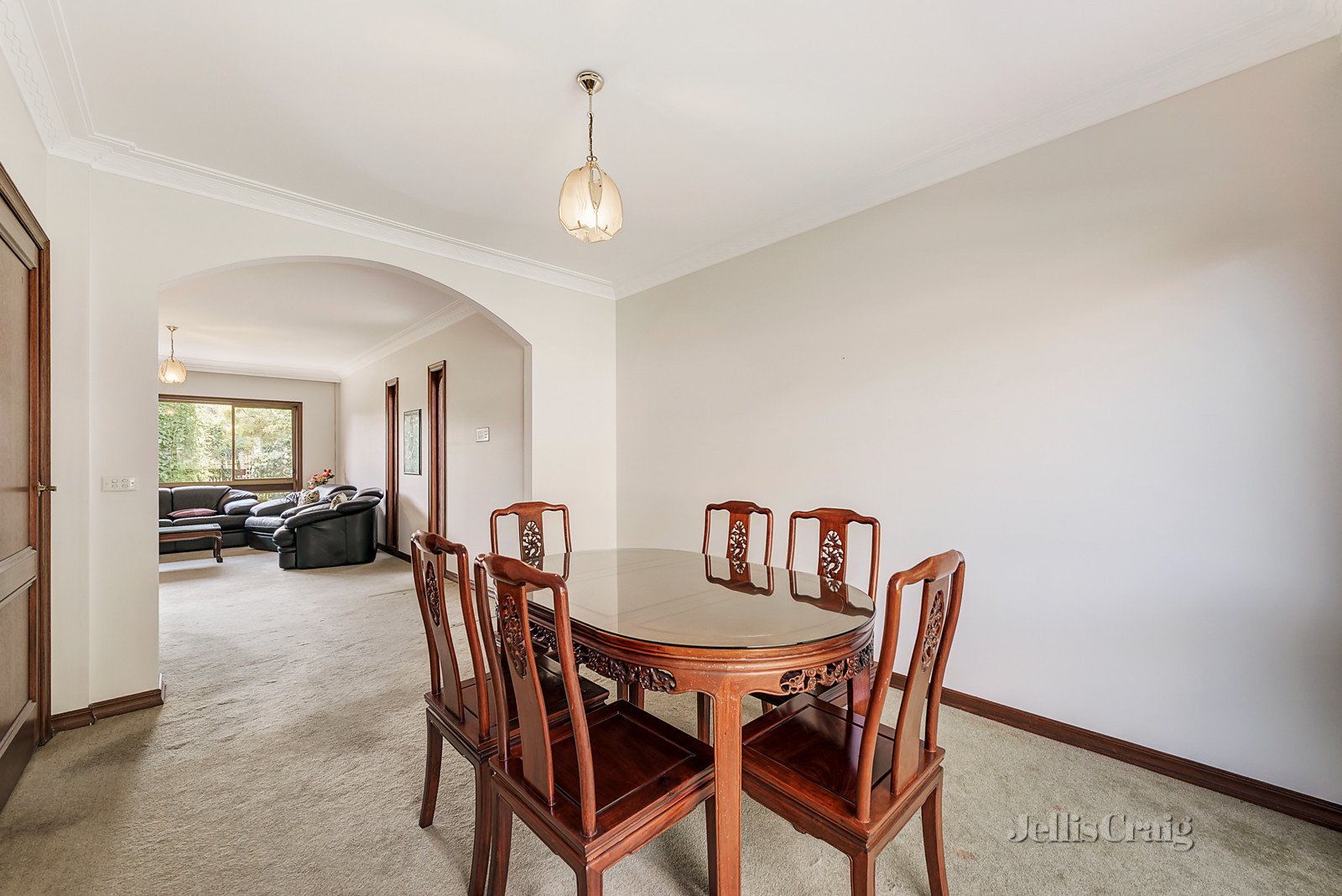 14 Toirram Road, Mount Waverley image 5