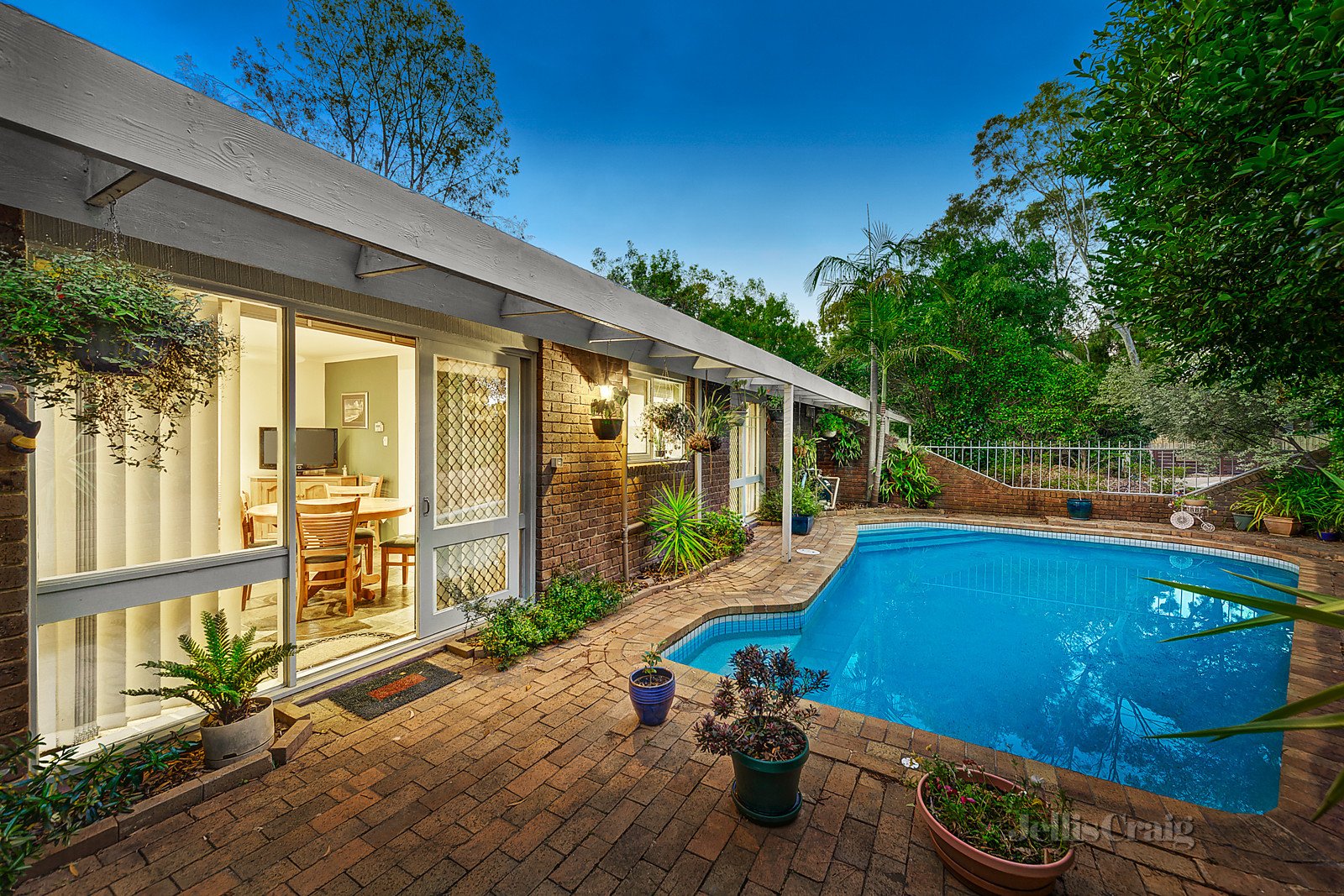 14 Trenham Court, Mitcham image 1