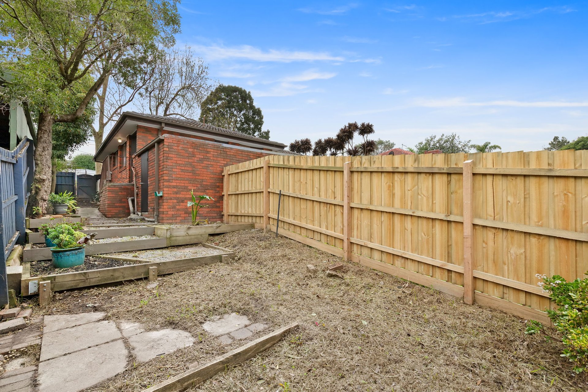 1/4 Tudor Court, Heathmont image 6