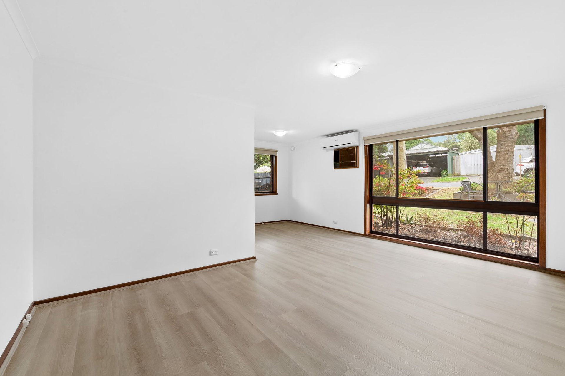 1/4 Tudor Court, Heathmont image 2