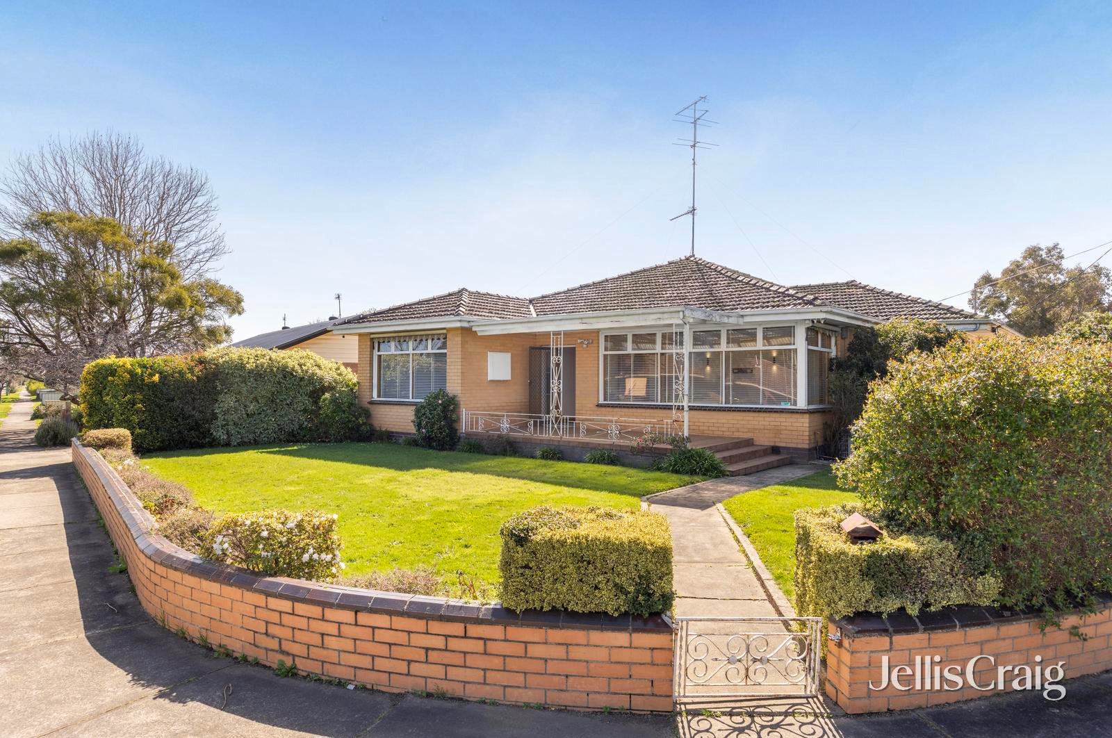14 Vale Street, Sebastopol image 1