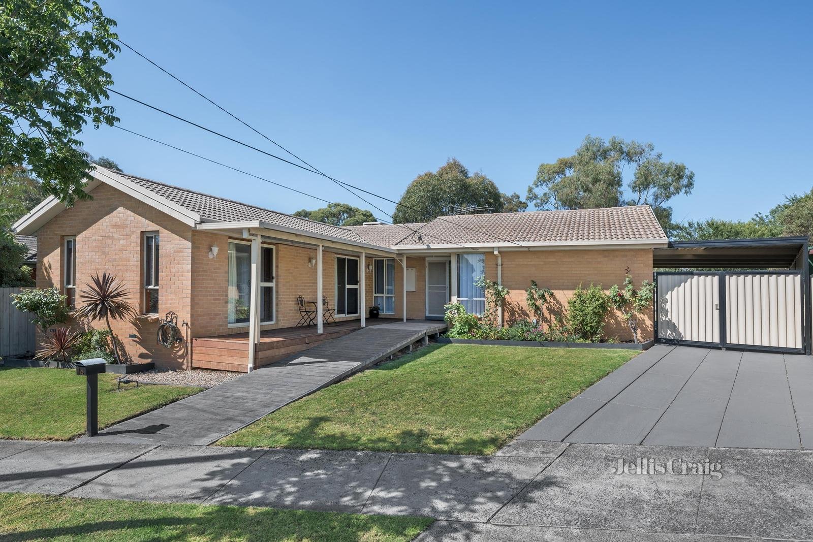 14 Valepark Close, Noble Park North image 1