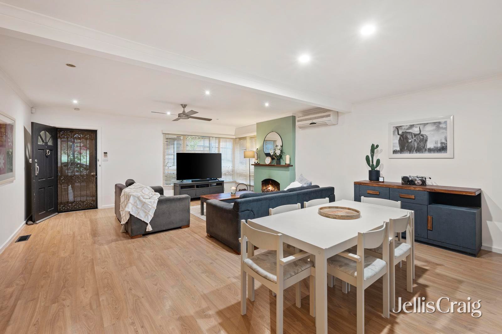 14 Vasey Grove, Donvale image 6