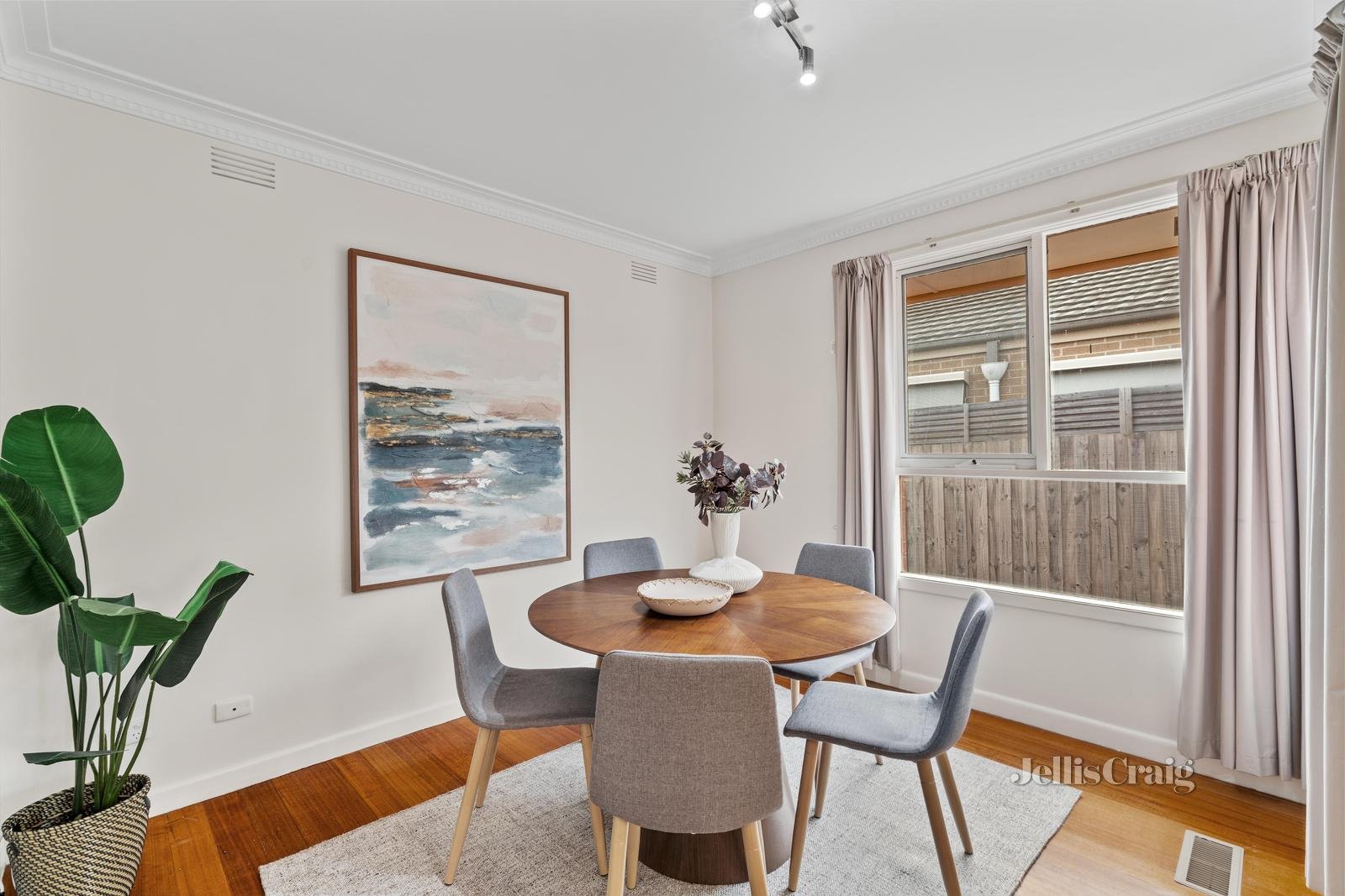 14 Venice Avenue, Mitcham image 5