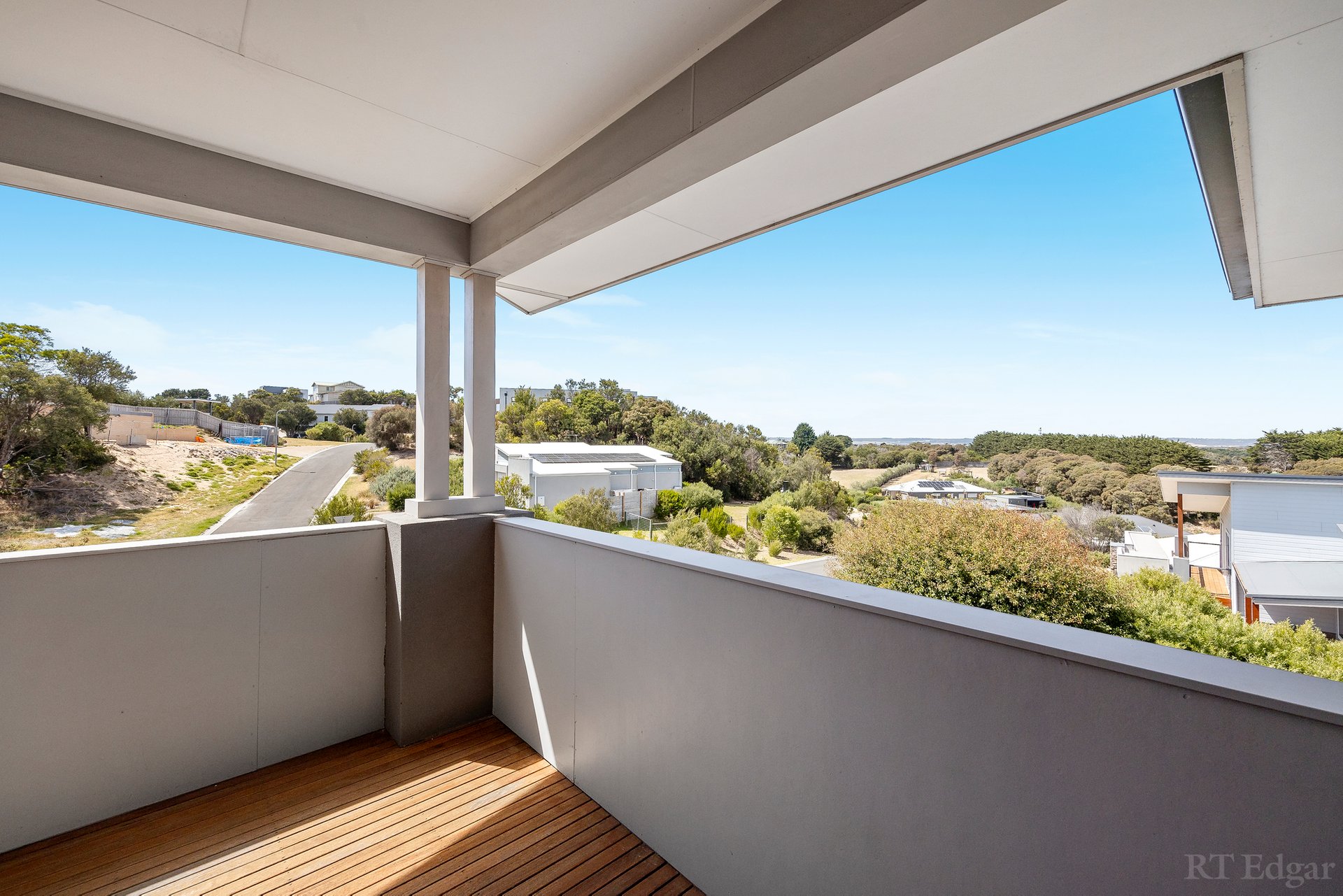 Property Gallery Thumbnail 3