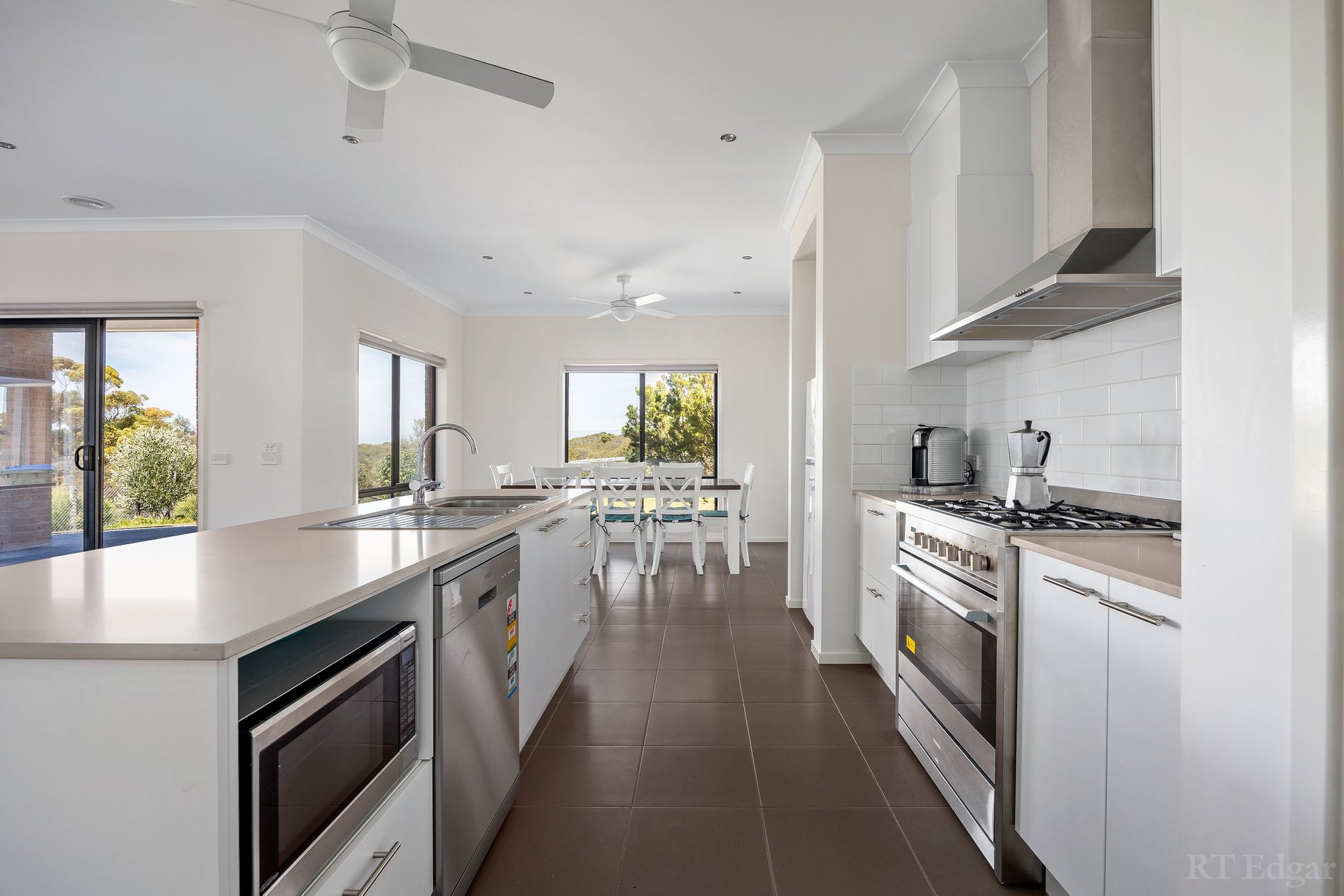 Property Gallery Thumbnail 6