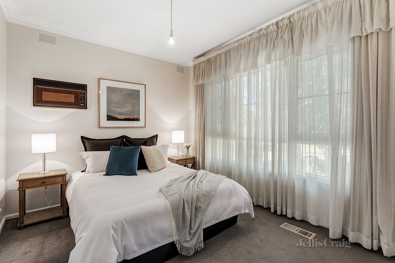 1/4 Wells Street, Surrey Hills image 3
