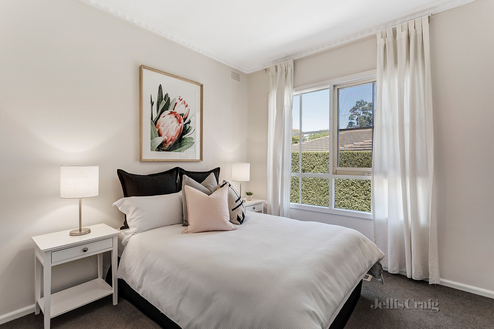 1/4 Wells Street, Surrey Hills image 4