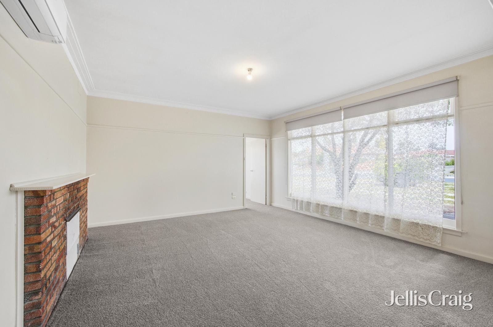 14 Whitta Street, Sebastopol image 2