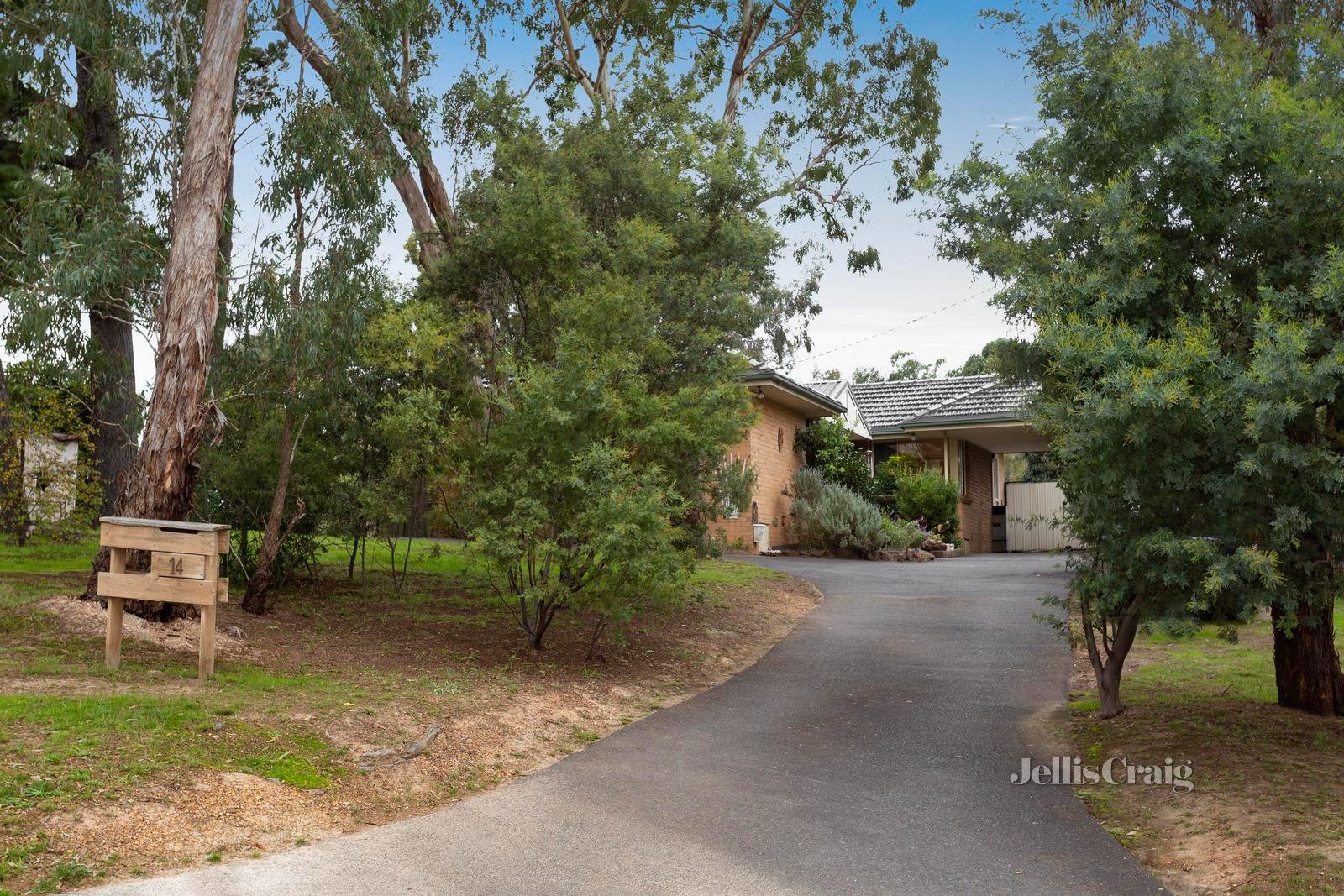 14 Withers Way, Eltham image 1