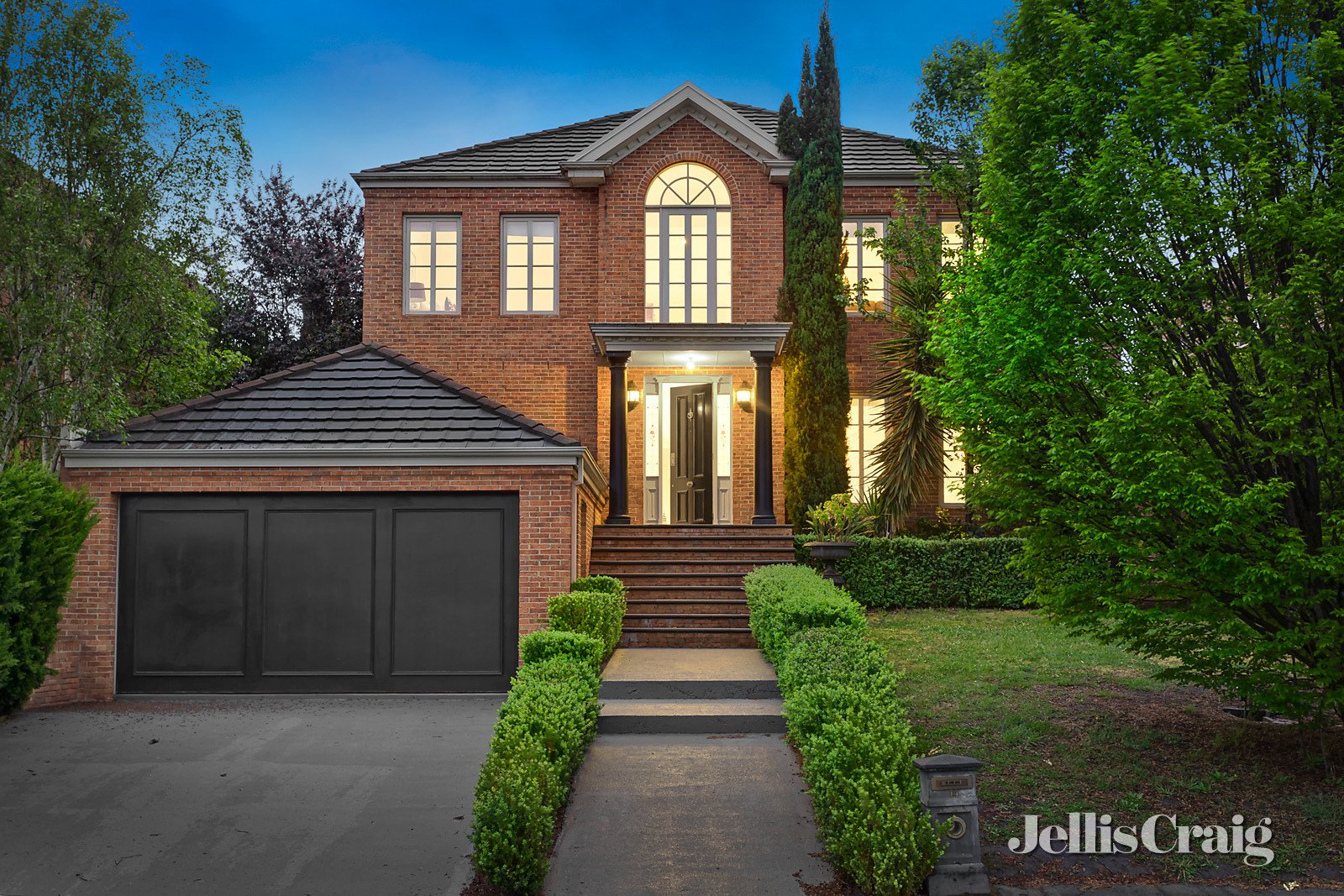 14 Woodhall Wynd, Donvale image 1