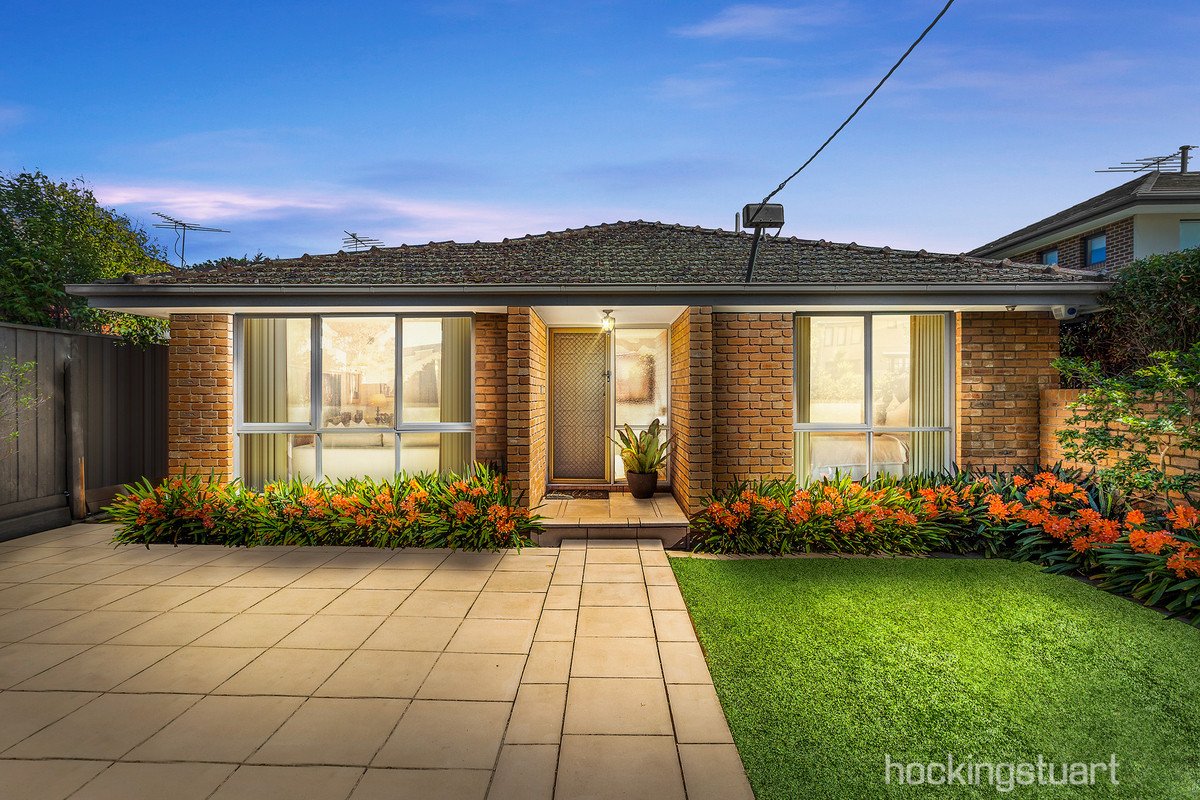 1/4 Woods Street, Balwyn image 1