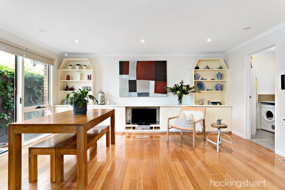 1/4 Woods Street, Balwyn image 4