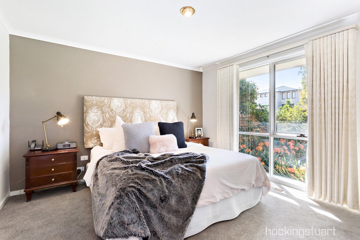 1/4 Woods Street, Balwyn image 6