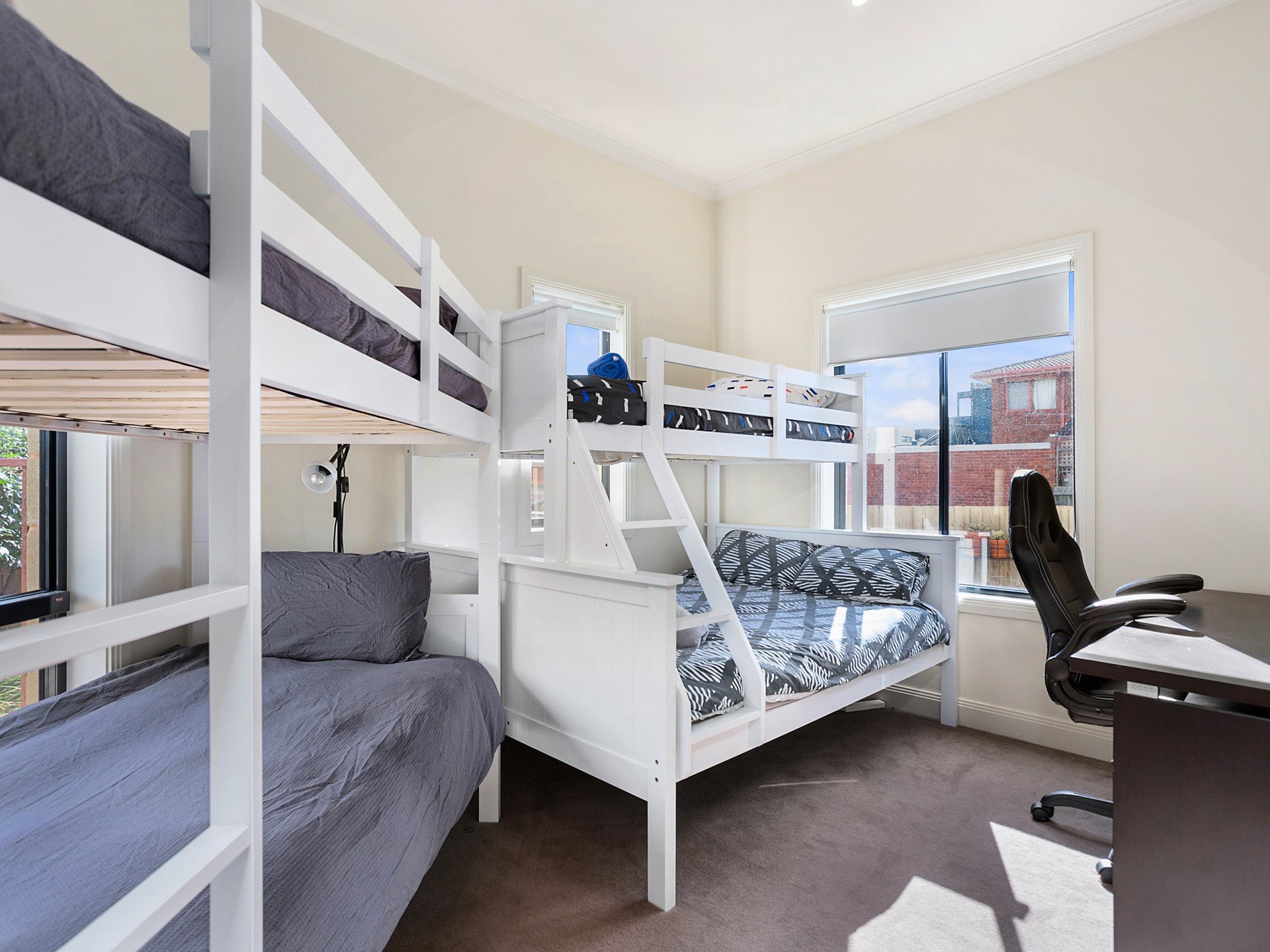 Property Gallery Thumbnail 11