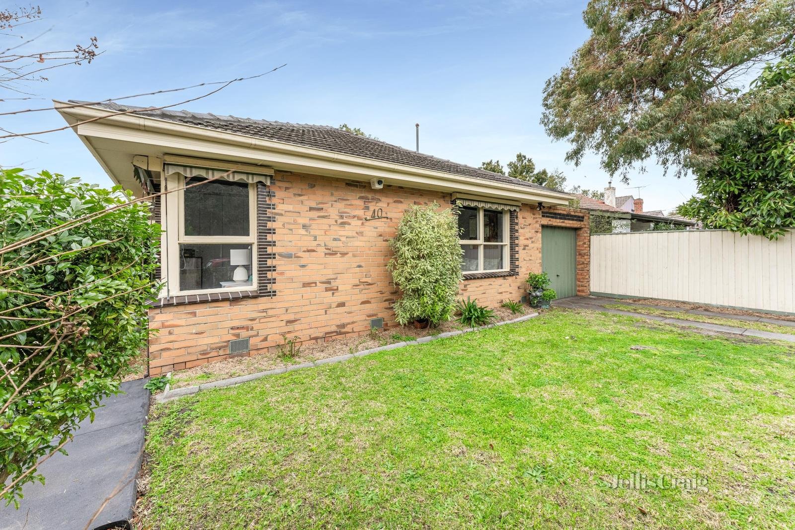 1/40-42 Charman Road, Mentone image 1