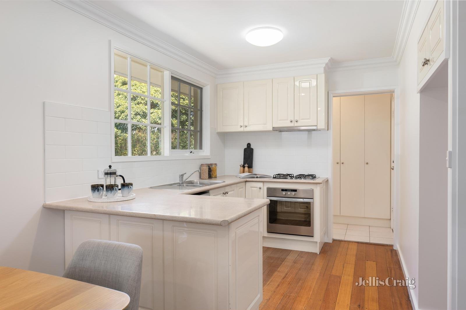 1/40 Durham Road, Surrey Hills image 6