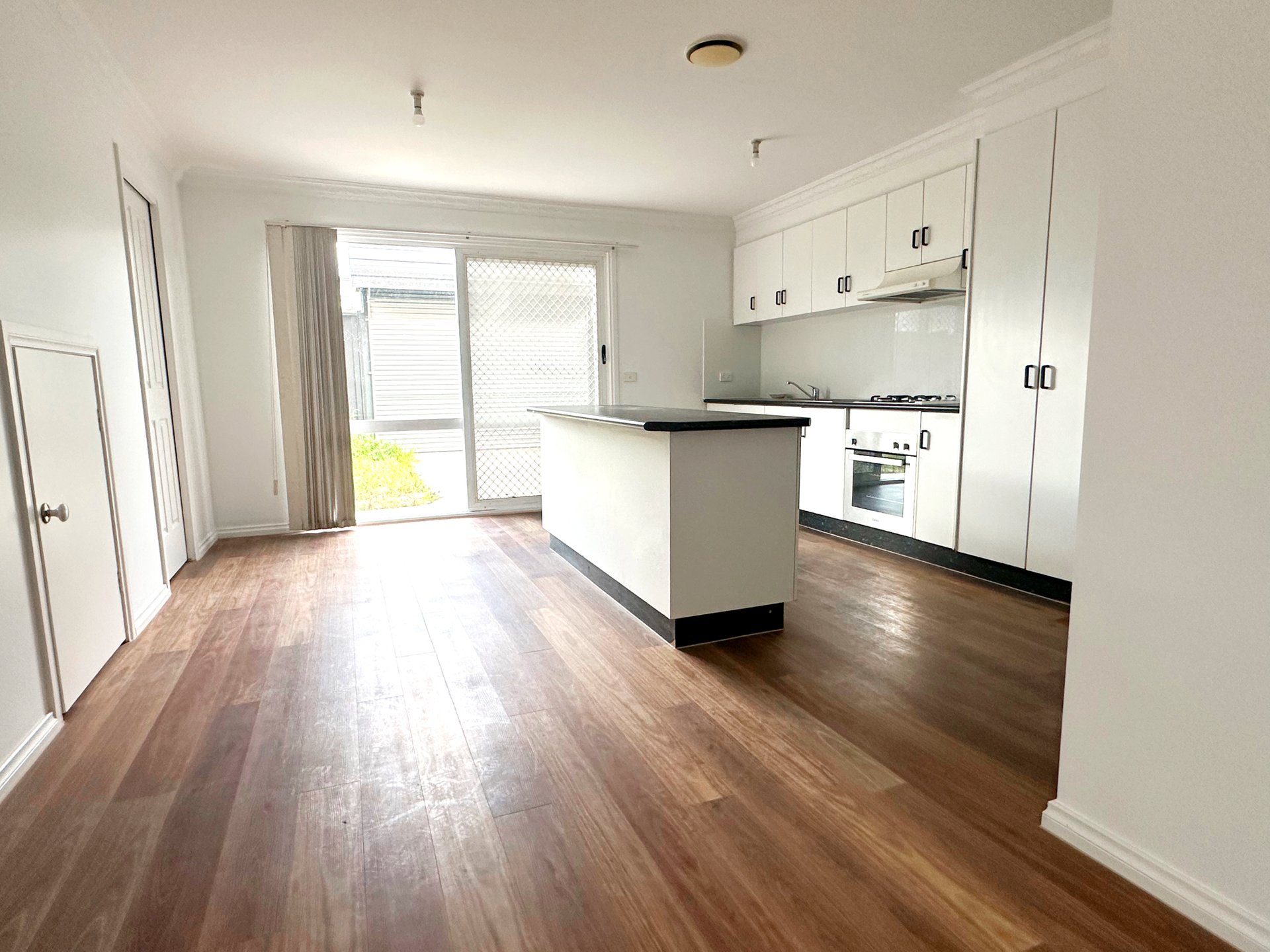 140 Epsom Road, Ascot Vale image 2