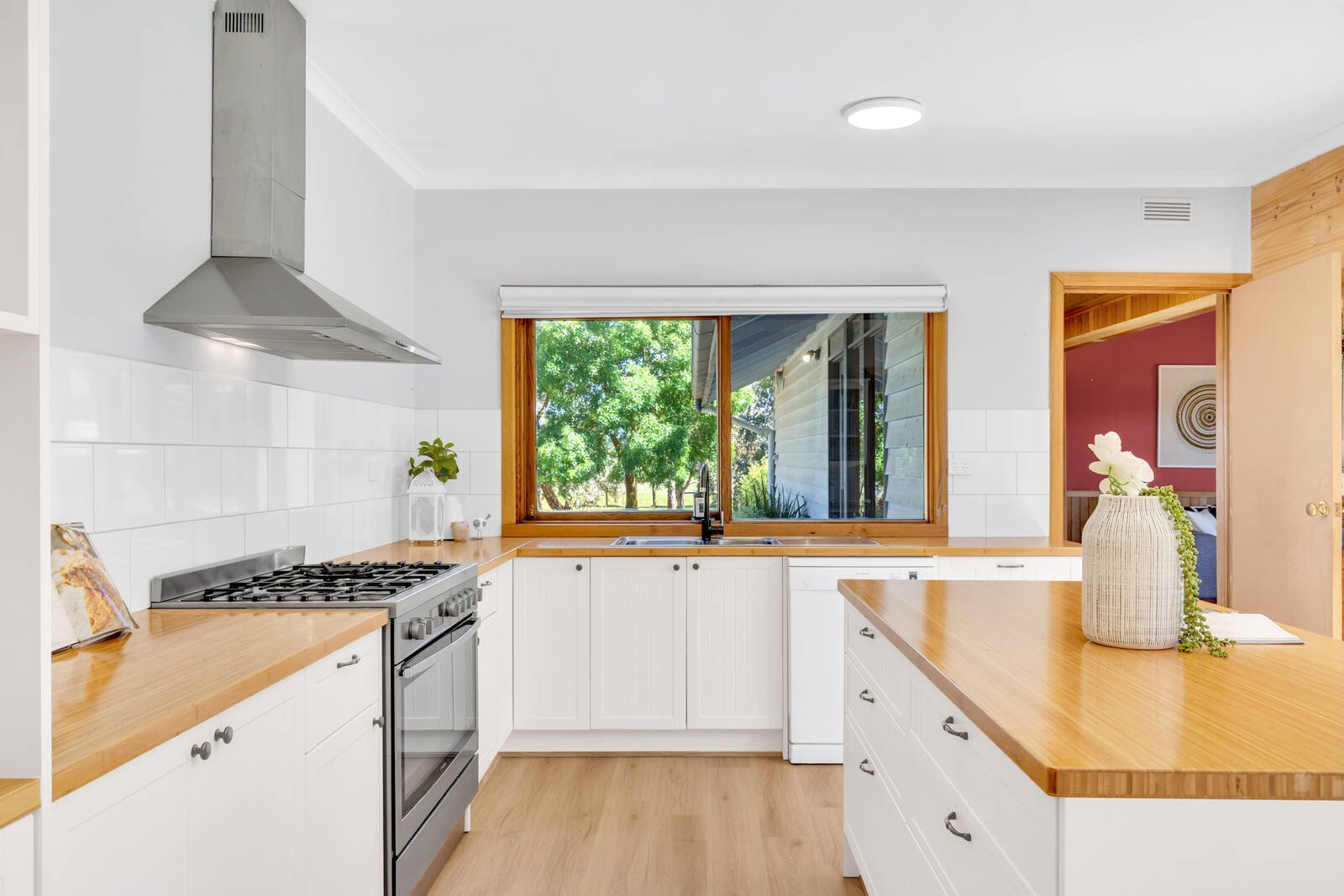 Property Gallery Thumbnail 5
