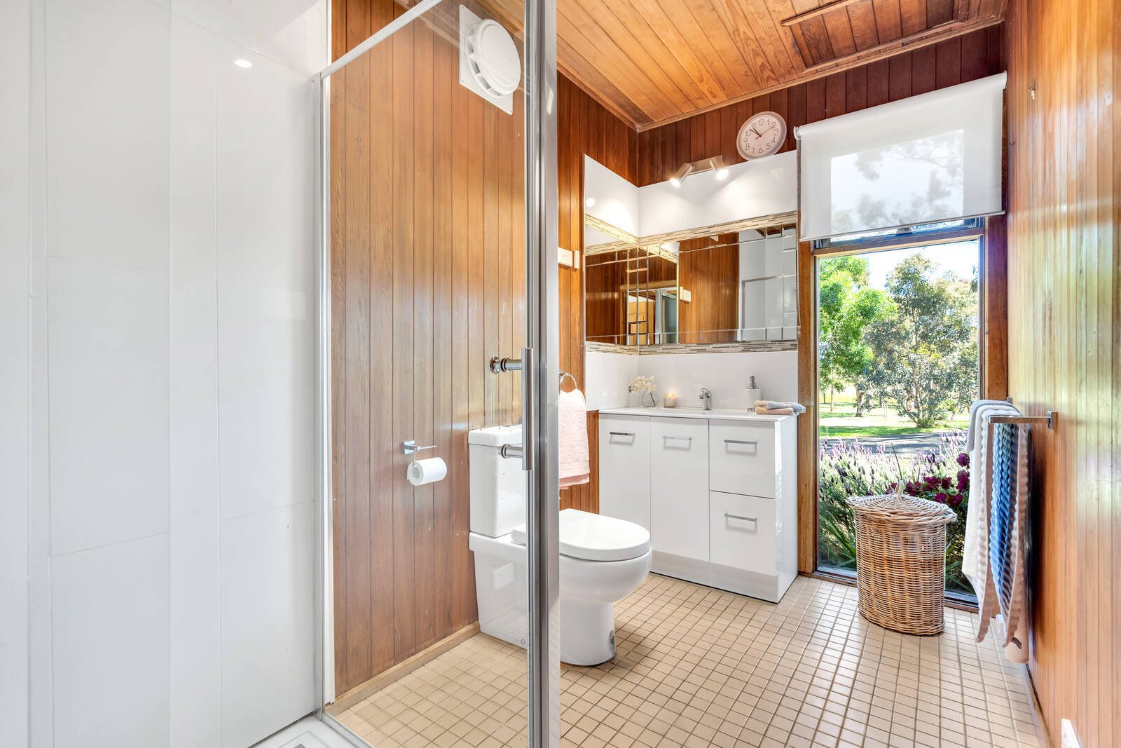 Property Gallery Thumbnail 12