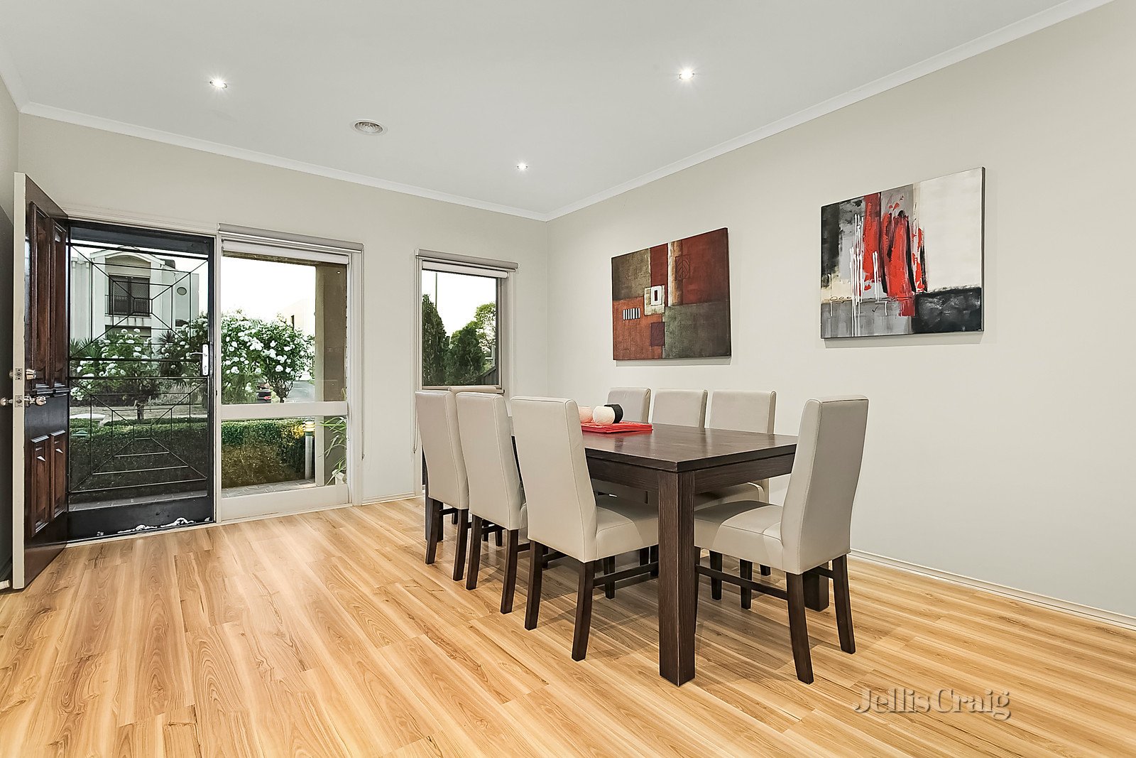 140 Gowanbrae Drive, Gowanbrae image 2