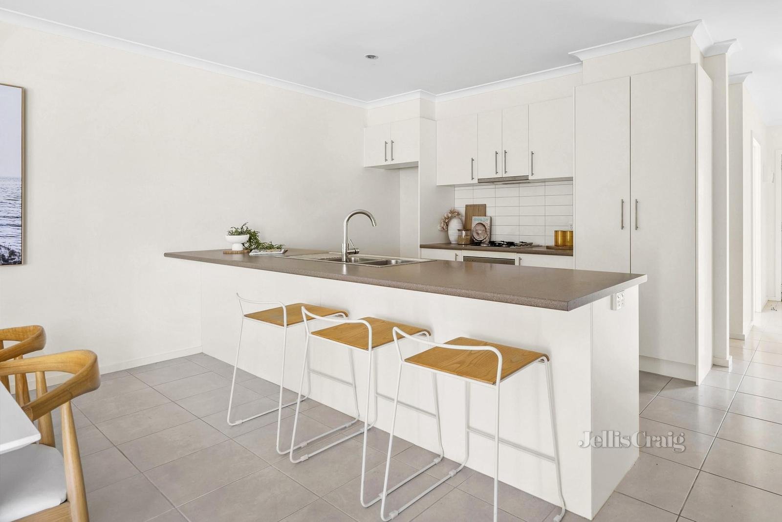 1/40 Heytesbury Street, Herne Hill image 3