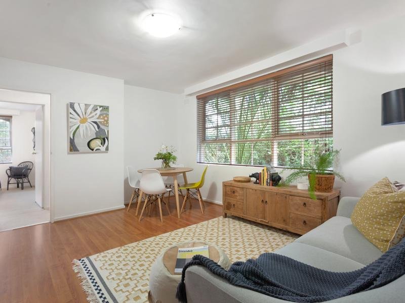 1/40 Liddiard Street, Hawthorn image 2