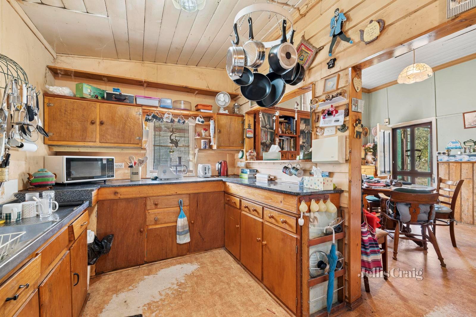 140 Main Road, Campbells Creek image 7
