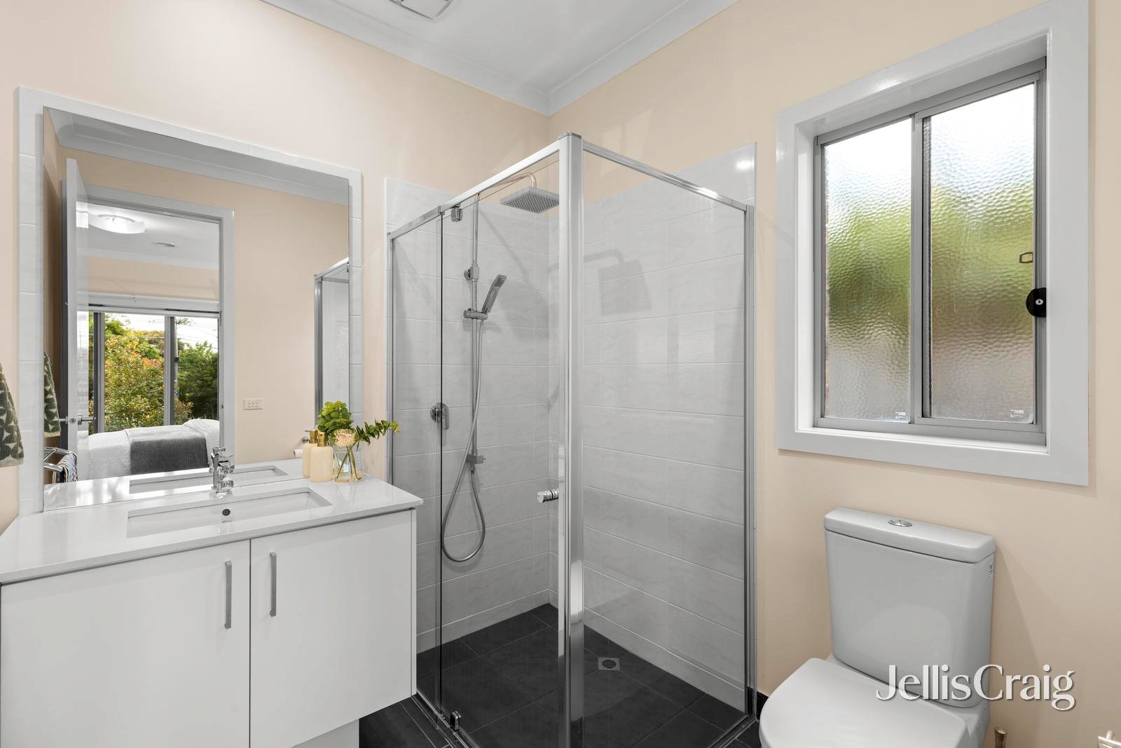 1/40 Wattle Drive, Watsonia image 8