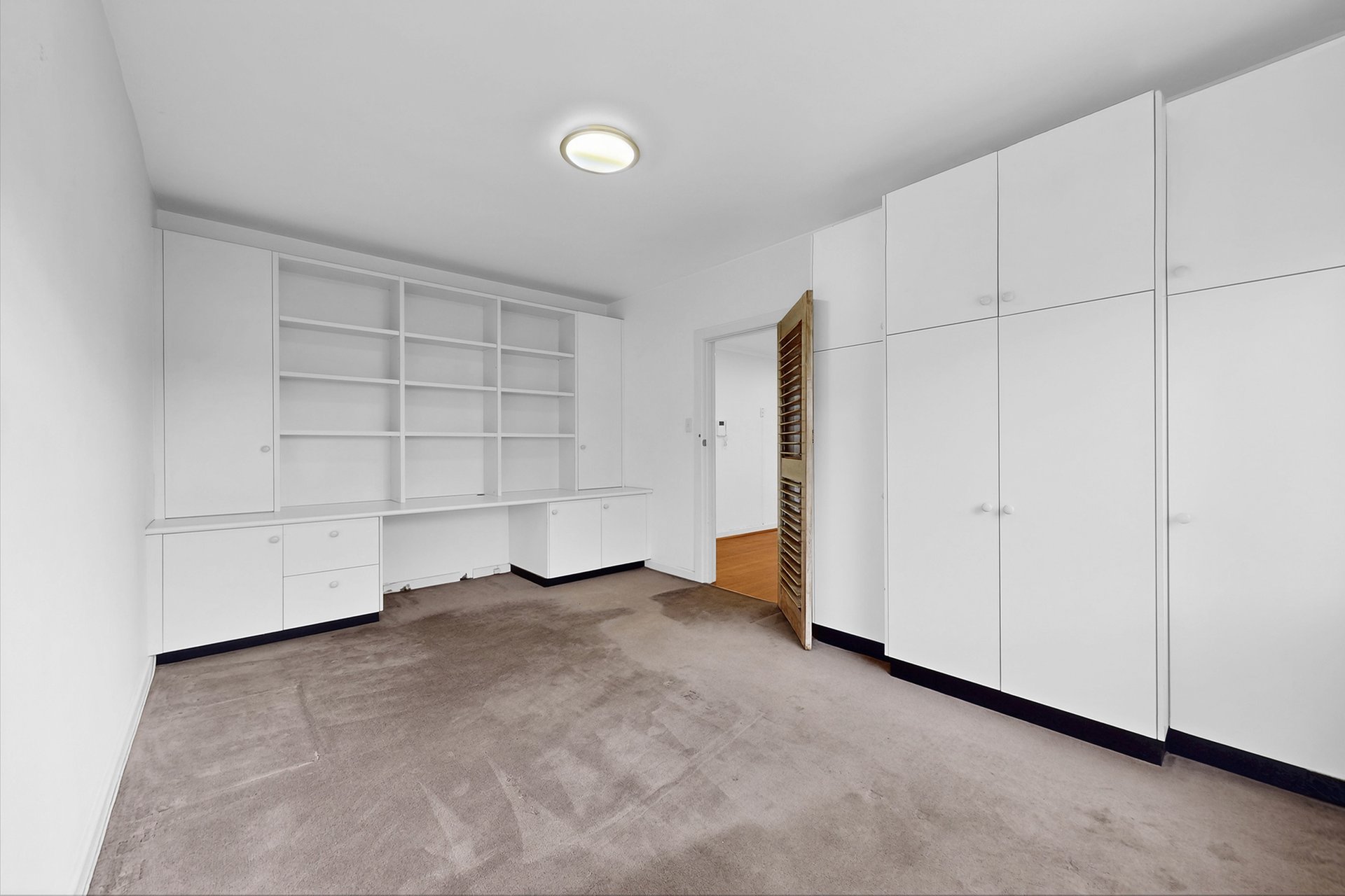 1/400 Barkly Street, Elwood image 8