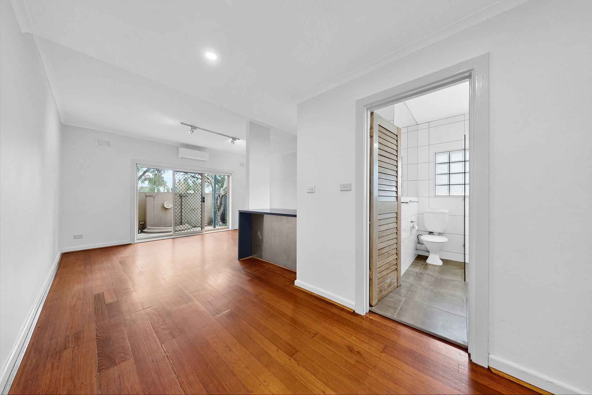 1/400 Barkly Street, Elwood image 5