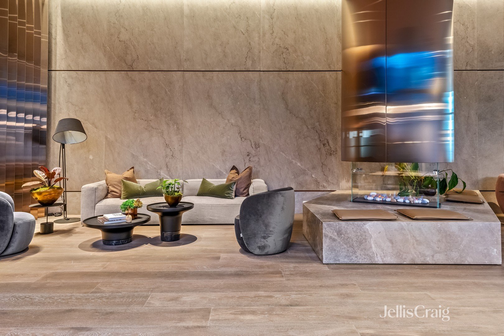 1402d/648 Lonsdale Street, Melbourne image 3