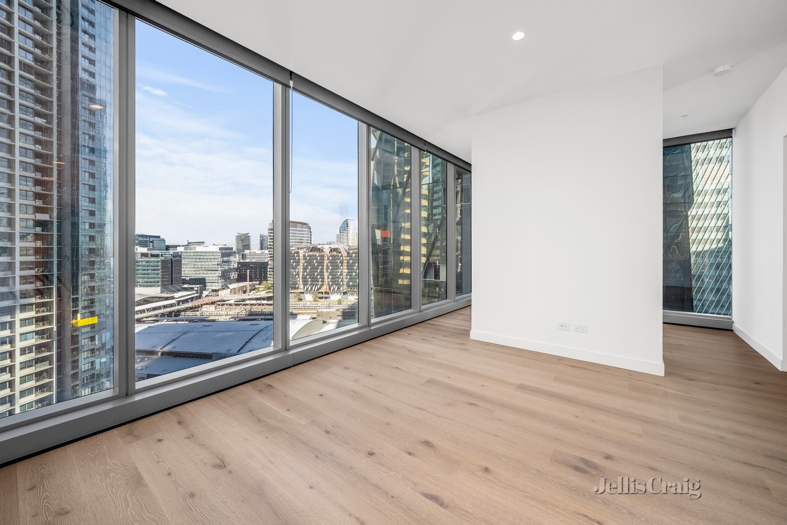 1402D/648 Lonsdale Street, Melbourne image 12