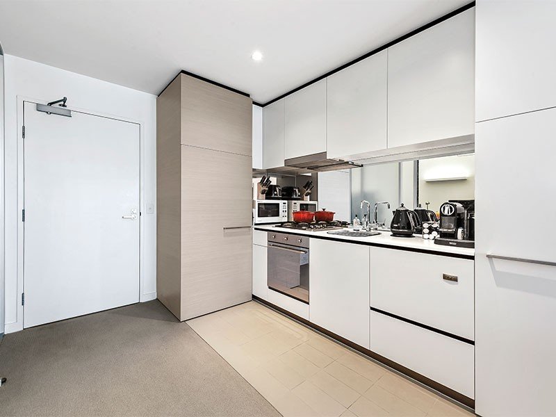 1404 / 470 St Kilda Road Melbourne